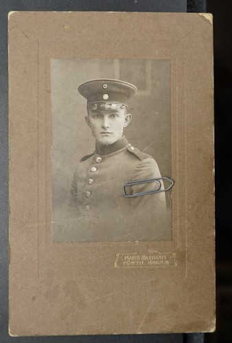 Cabinet photo soldier - b,